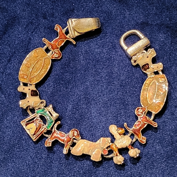 Vintage Gold and Red Enamel Charm Bracelet - Picture 6 of 7